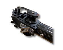 Load image into Gallery viewer, single roller muzzle for spearguns, bottom view