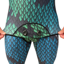 Load image into Gallery viewer, Aimrite blue/green stinger suit close up front view of beavertail connection