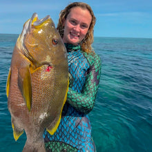 Load image into Gallery viewer, Aimrite stinger suit for spearfishing (Blue/green) with maori sea perch