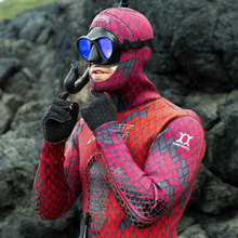 Load image into Gallery viewer, red/purple 3mm wetsuit for spearfishing