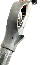 Load image into Gallery viewer, plastic line guide in old style handle