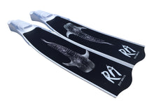 Load image into Gallery viewer, Reef addicts freediving and spearfishing fins, whale shark design with footpockets
