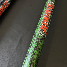 Load image into Gallery viewer, Aimrite Venom Rail speargun - Green mamba close up
