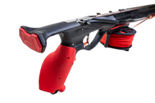 Load image into Gallery viewer, Aimrite vendetta roller speargun close up back/side angle view of handle
